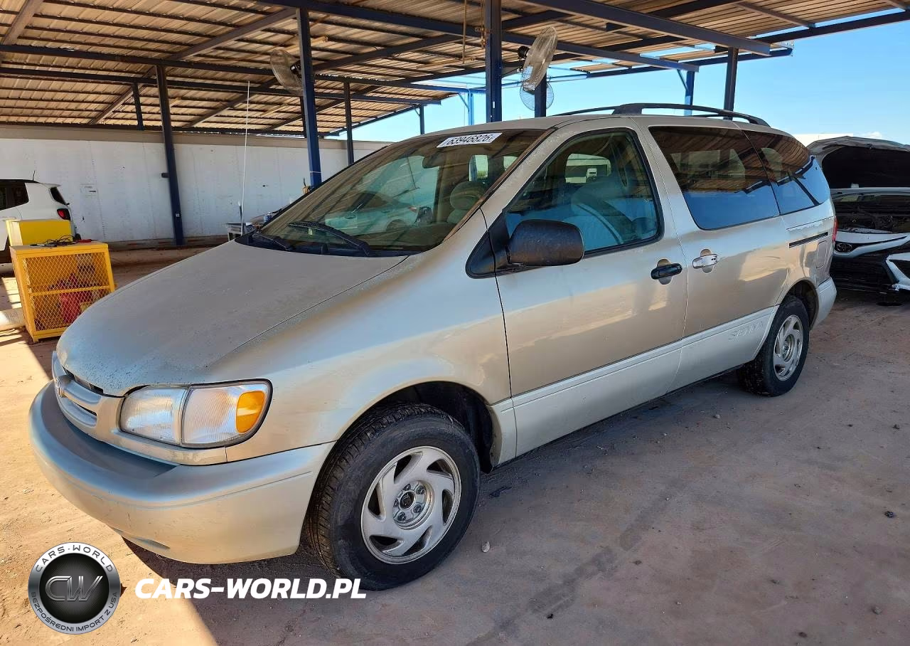2000 Toyota Sienna Xle