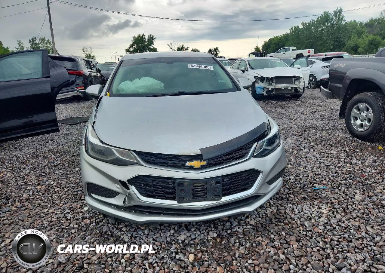 2017 Chevrolet Cruze Lt VIN:1G1BE5SMXH7241745 - 5