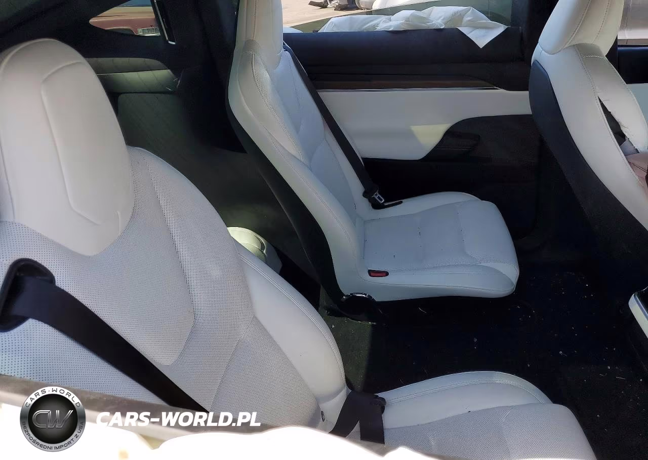 2023 Tesla Model X VIN:7SAXCBE57PF422075 - 11