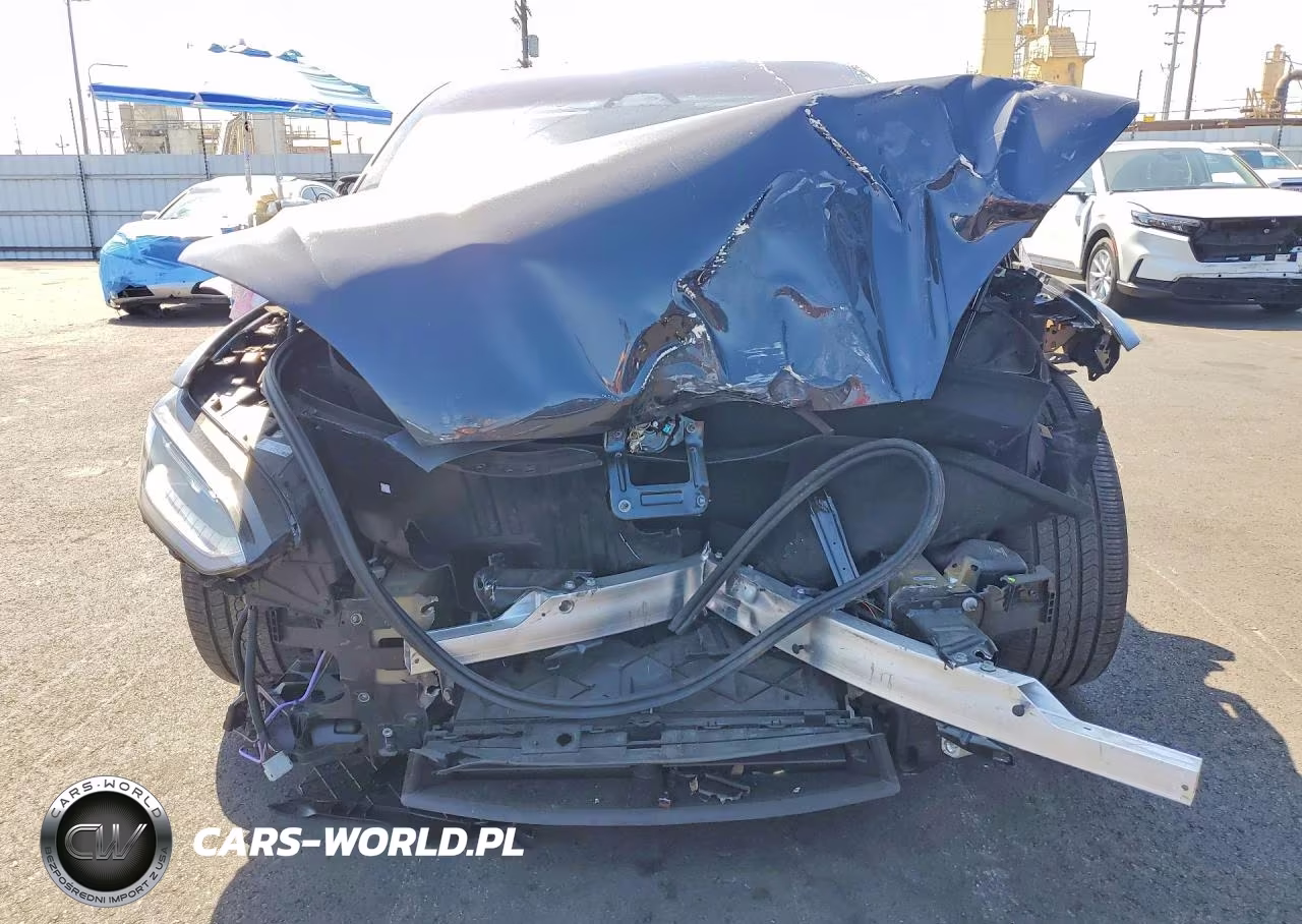 2023 Tesla Model X VIN:7SAXCBE57PF422075 - 5