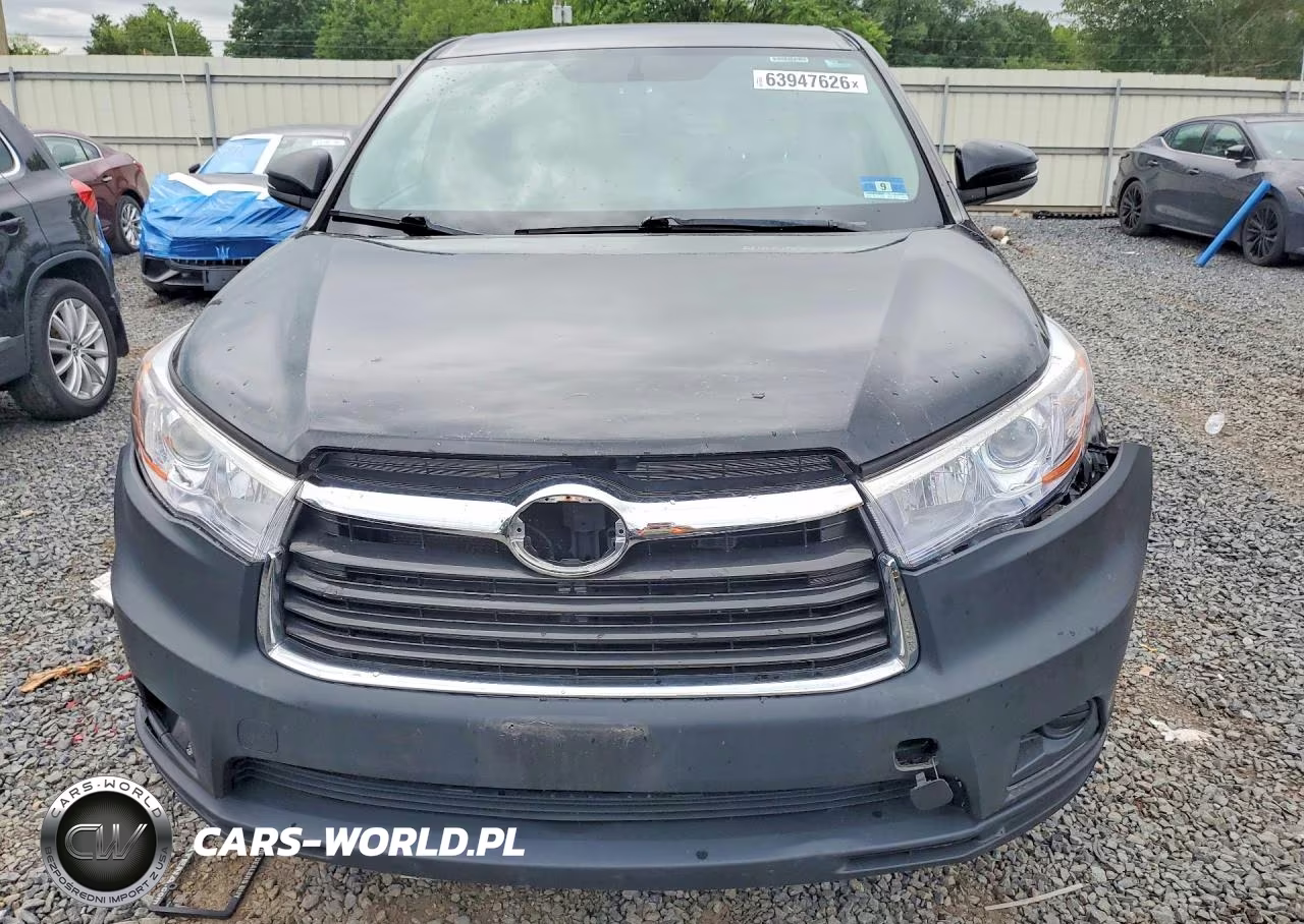 2015 Toyota Highlander Le VIN:5TDBKRFH9FS191721 - 5