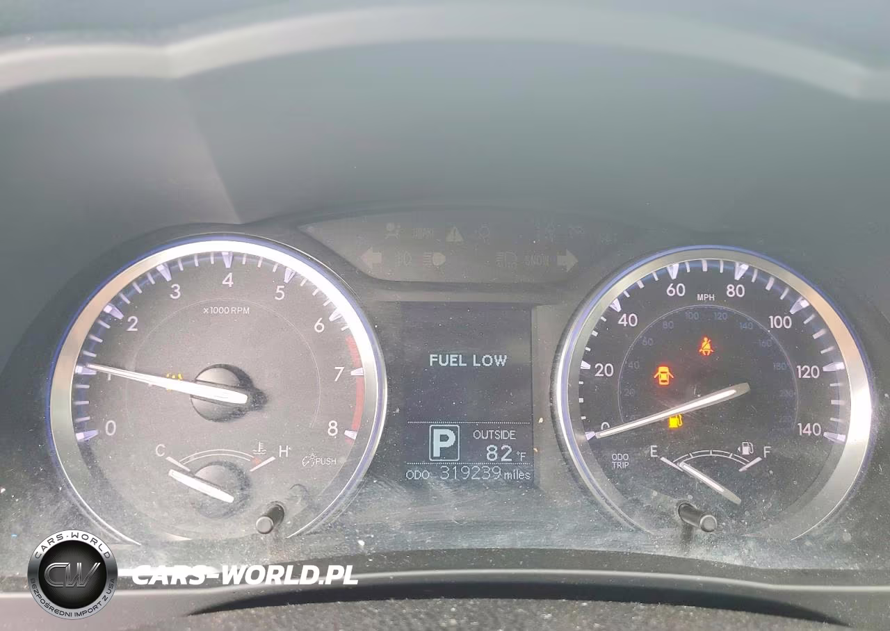 2015 Toyota Highlander Le VIN:5TDBKRFH9FS191721 - 9