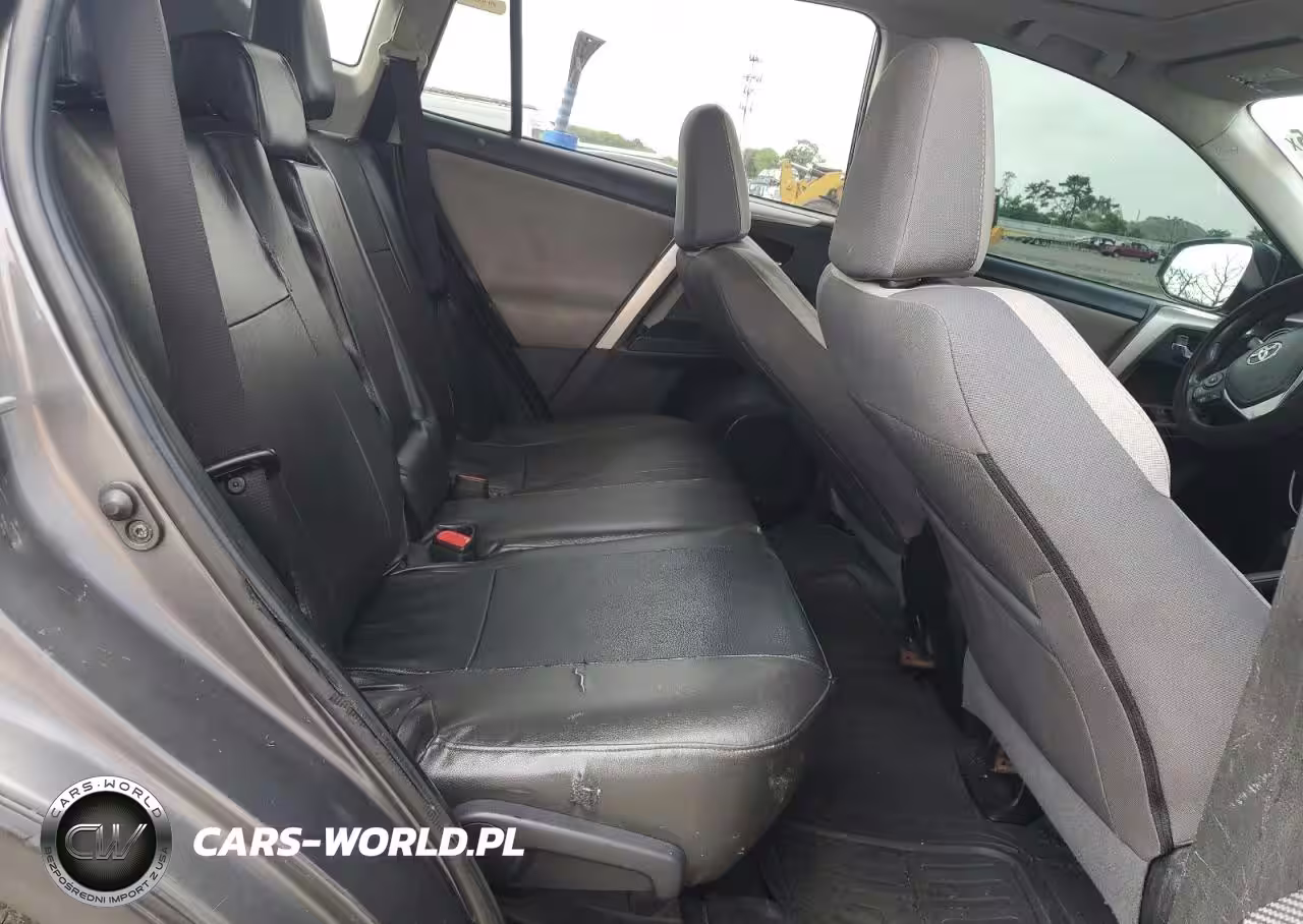 2015 Toyota Rav4 Xle VIN:2T3RFREV5FW359590 - 11