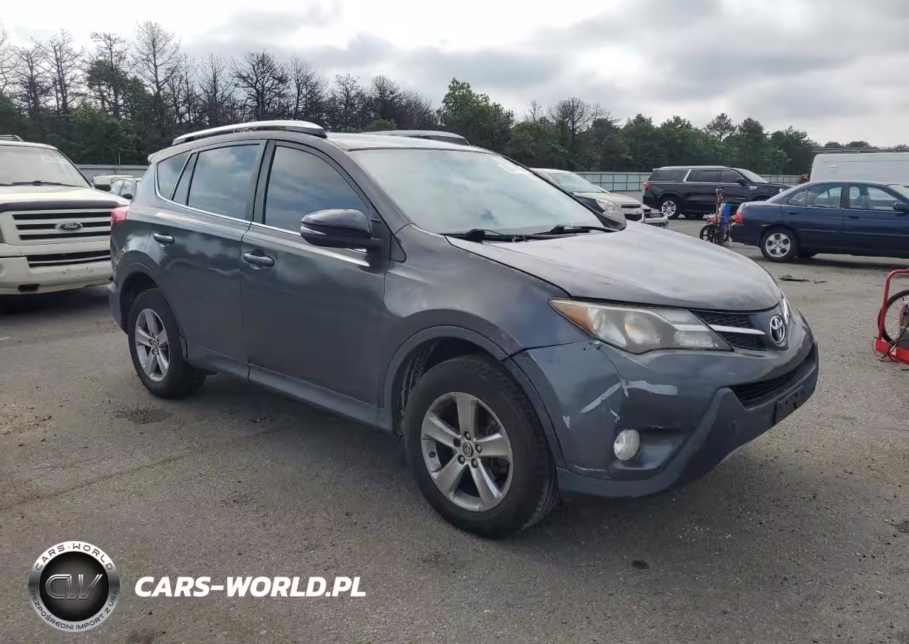 2015 Toyota Rav4 Xle VIN:2T3RFREV5FW359590 - 4