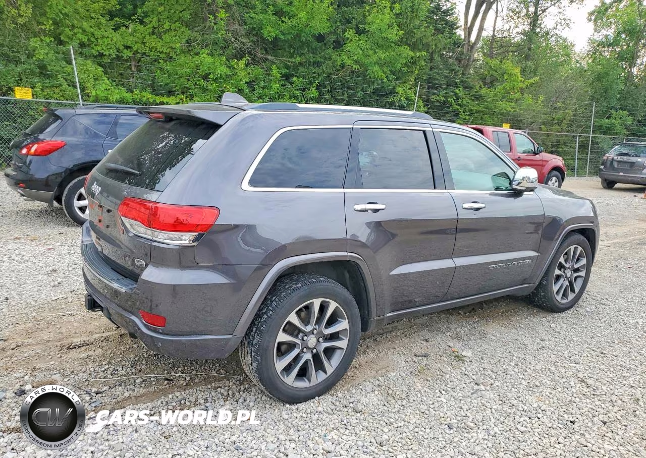 2017 Jeep Grand Cherokee Overland VIN:1C4RJFCG3HC694810 - 3