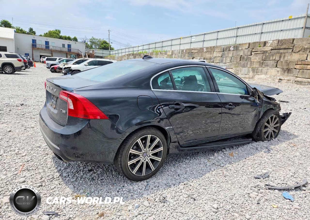 2018 Volvo S60 Inscription VIN:LYV402TK1JB157986 - 3