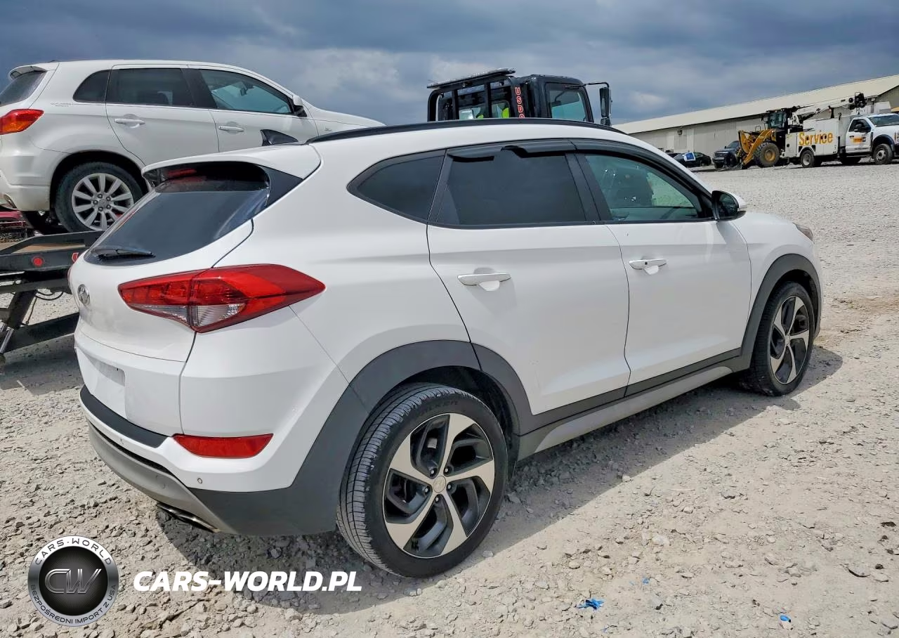 2018 Hyundai Tucson Value VIN:KM8J33A28JU783717 - 3