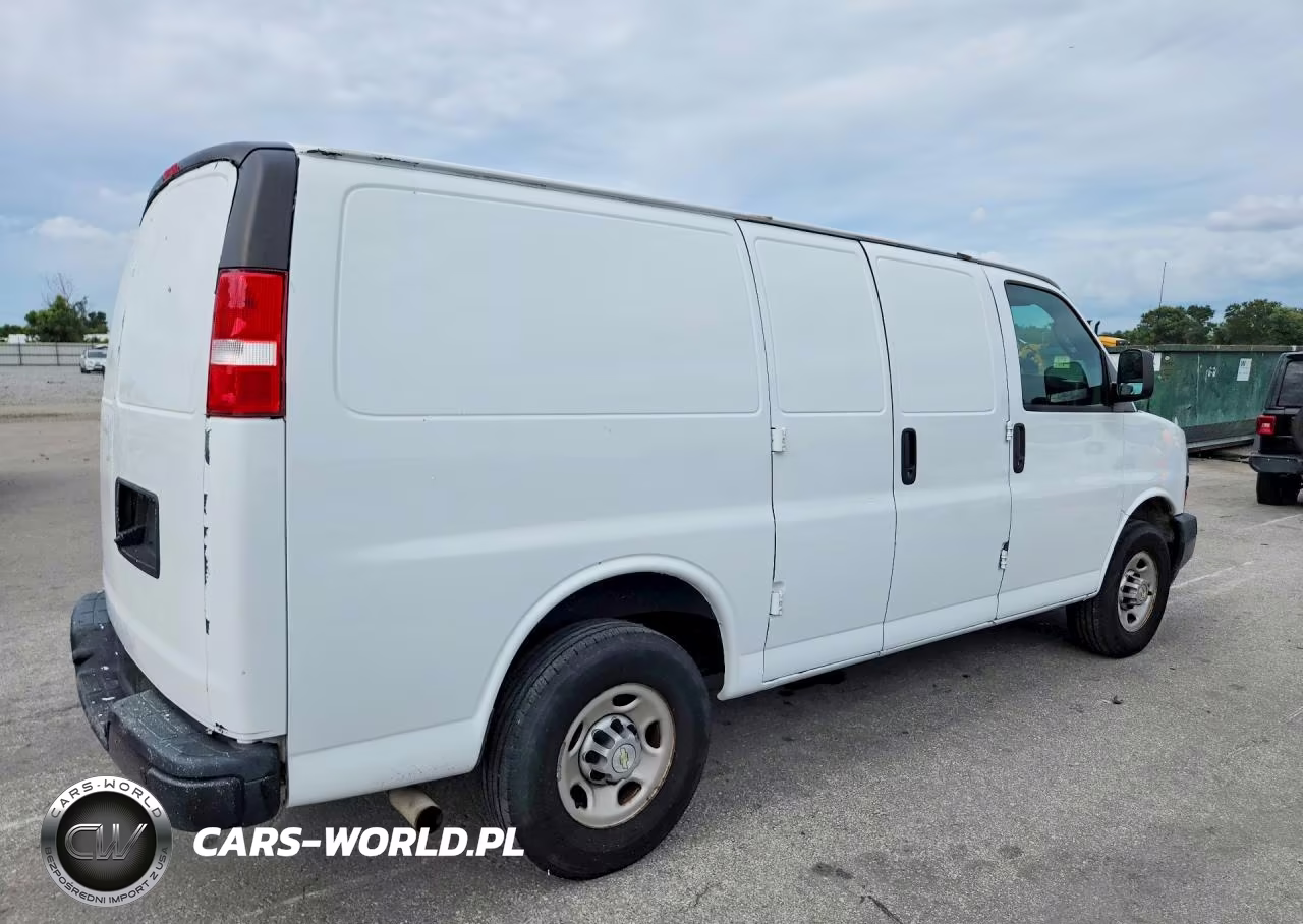 2020 Chevrolet Express G2500 VIN:1GCWGAFP7L1276738 - 3