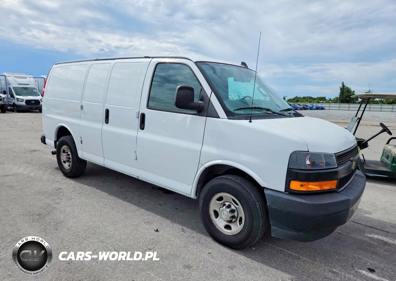 2020 Chevrolet Express G2500 VIN:1GCWGAFP7L1276738 - 4