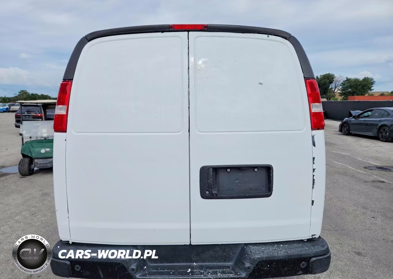 2020 Chevrolet Express G2500 VIN:1GCWGAFP7L1276738 - 6