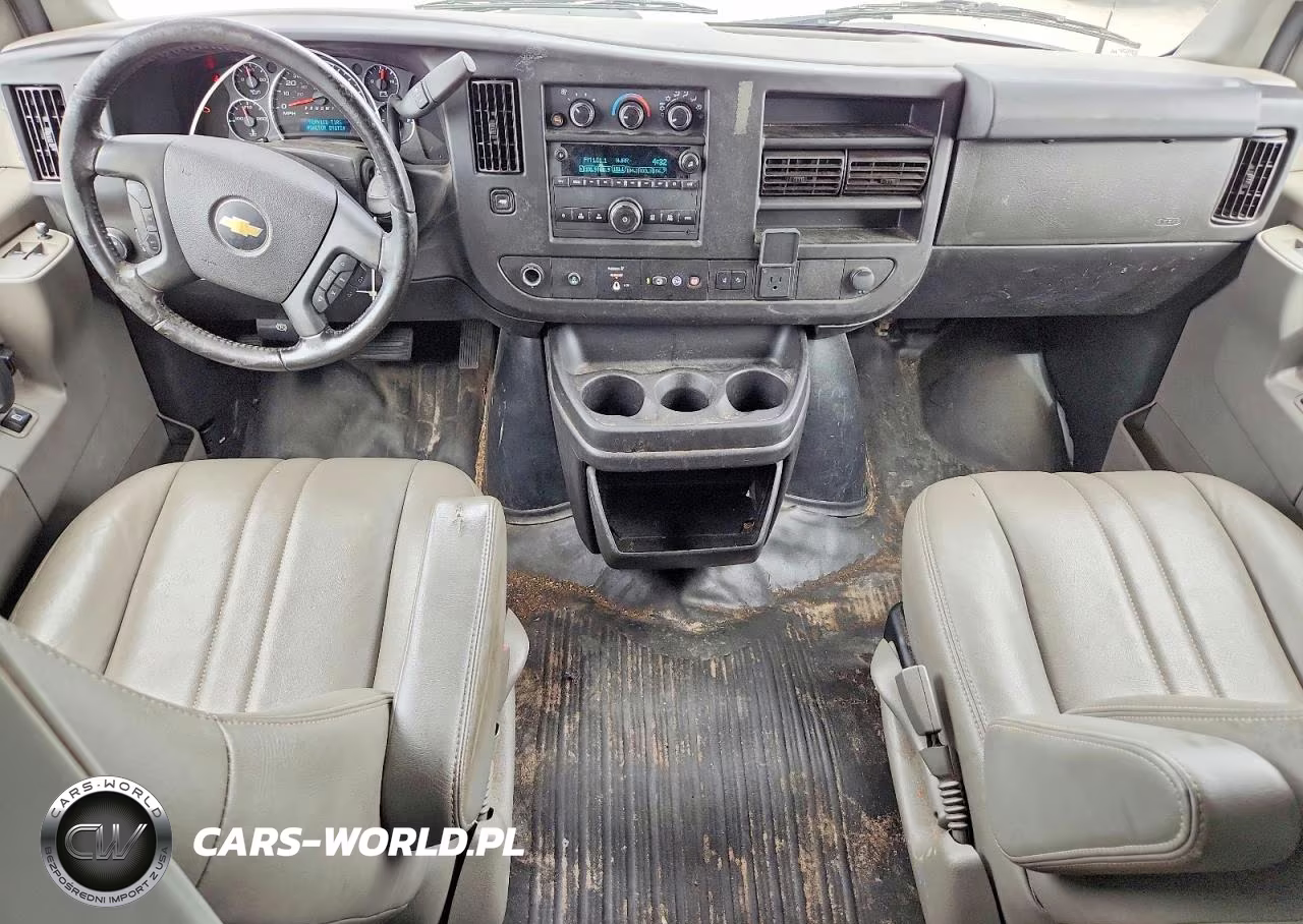 2020 Chevrolet Express G2500 VIN:1GCWGAFP7L1276738 - 8