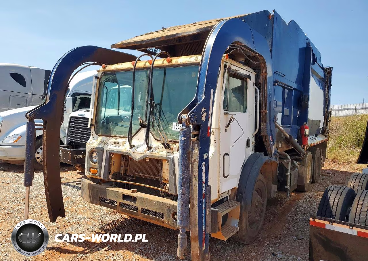 2015 Mack 600 Mru600