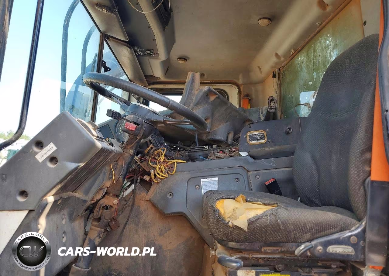 2015 Mack 600 Mru600 VIN:1M2AV17C7FM010923 - 7