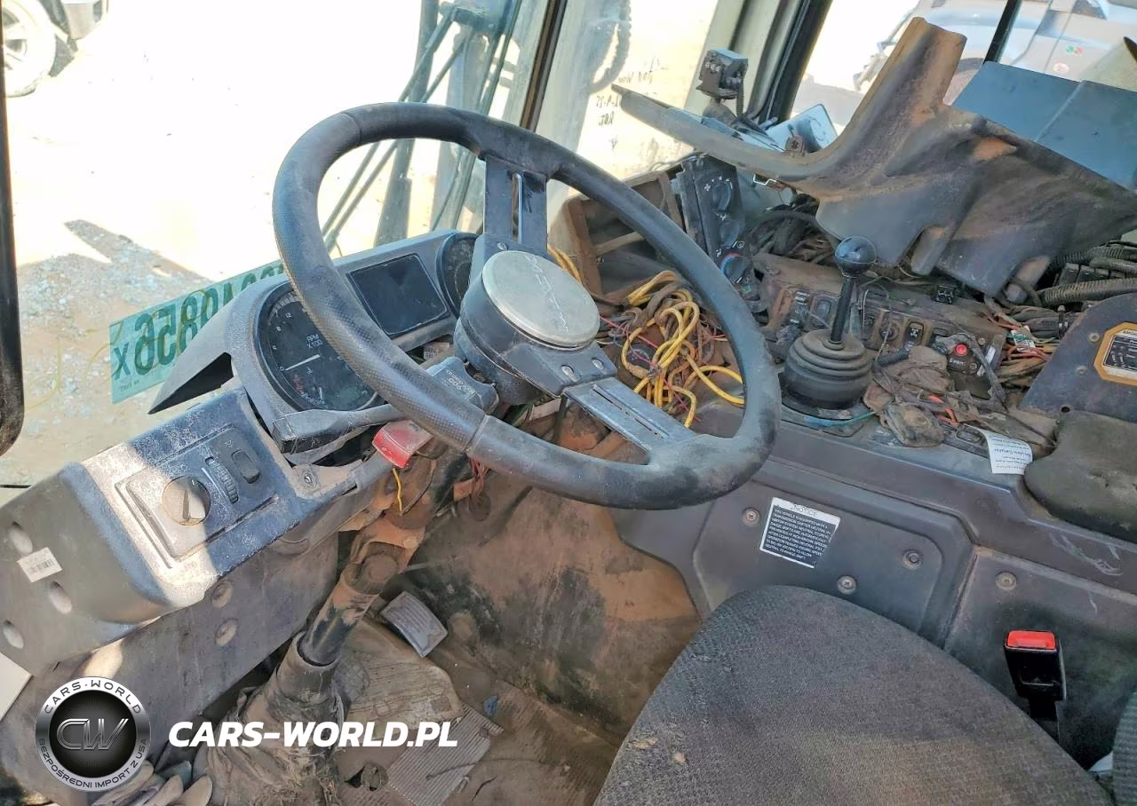 2015 Mack 600 Mru600 VIN:1M2AV17C7FM010923 - 8