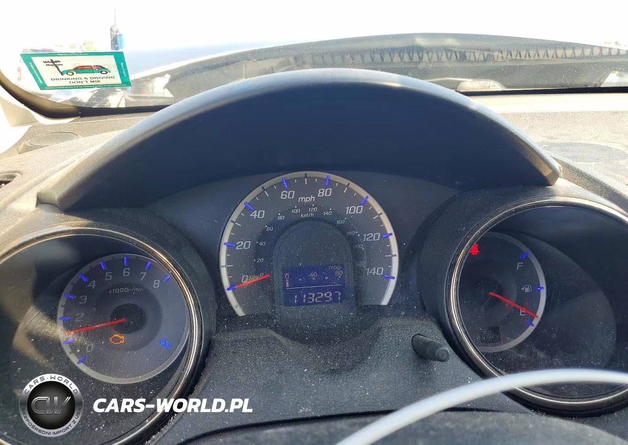 2013 Honda Fit Sport VIN:JHMGE8H51DC070253 - 9
