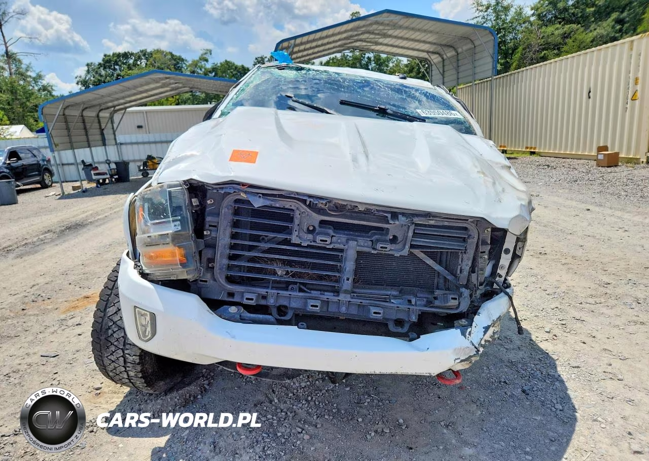 2018 Chevrolet Silverado K1500 Lt VIN:3GCUKREC3JG308232 - 5