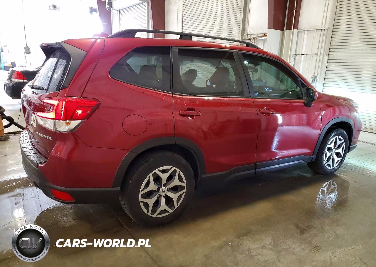 2020 Subaru Forester Premium VIN:JF2SKAJC2LH553645 - 3