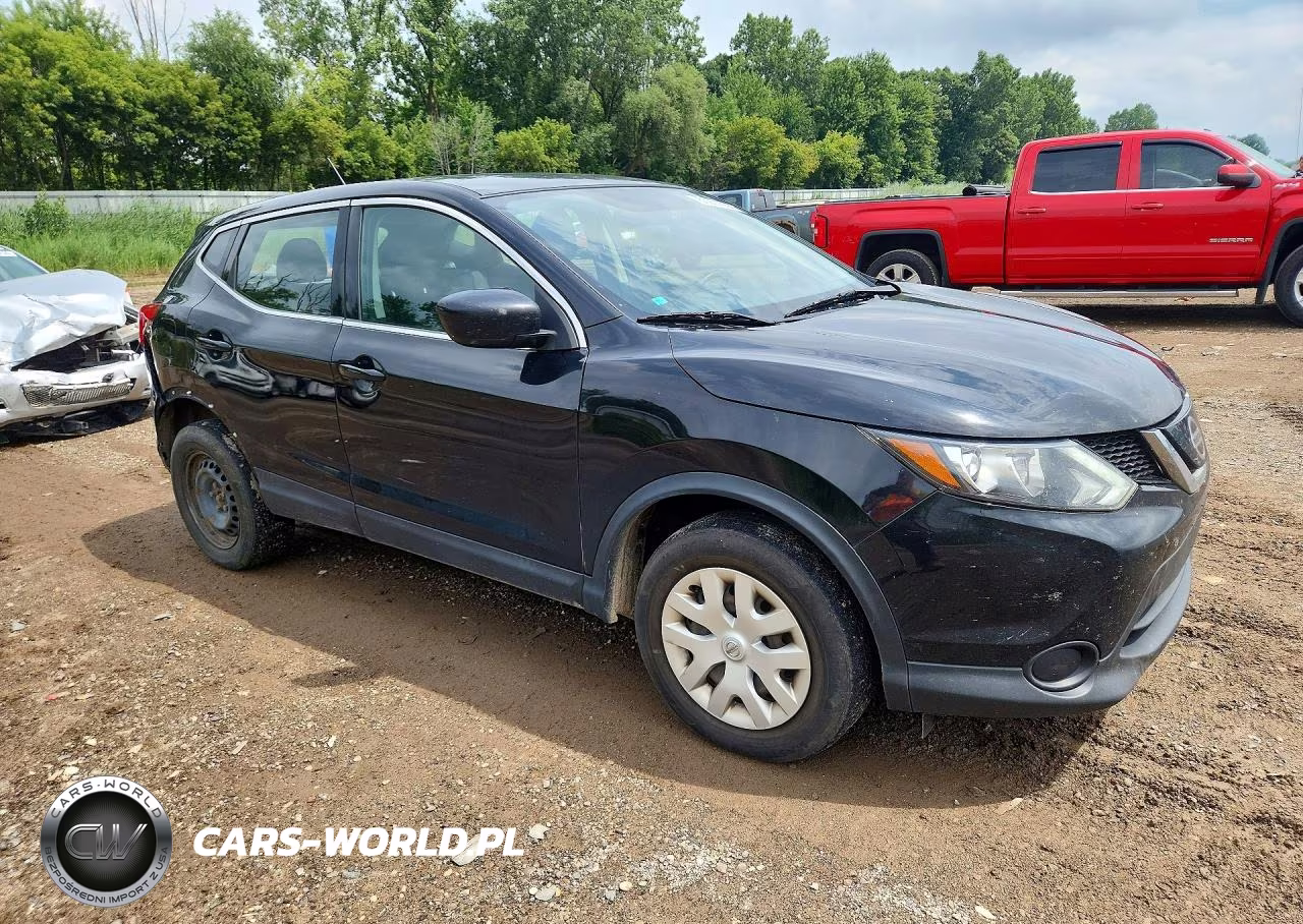 2019 Nissan Rogue Sport S VIN:JN1BJ1CR5KW338731 - 4