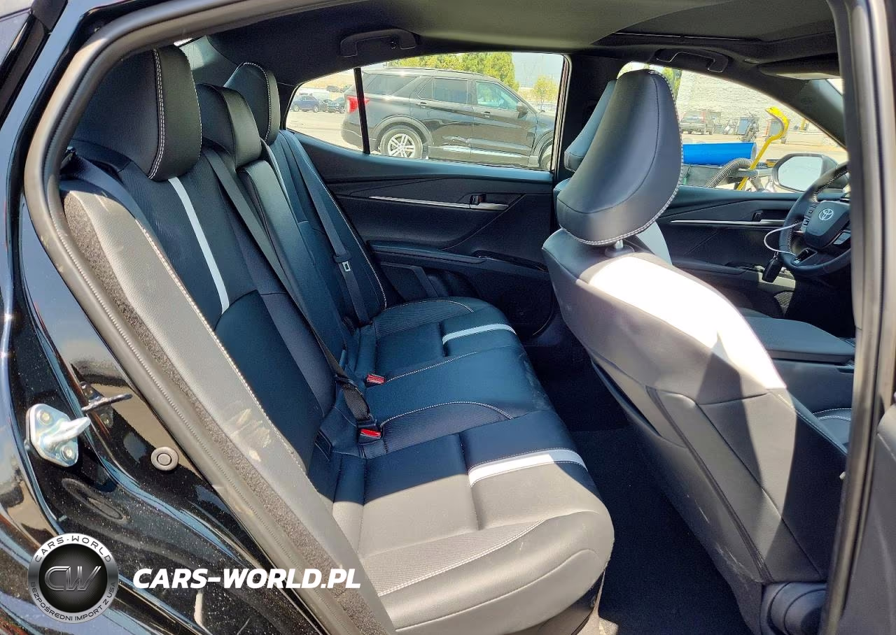 2026 Toyota Camry Se VIN:4T1DAACK0TU749505 - 10