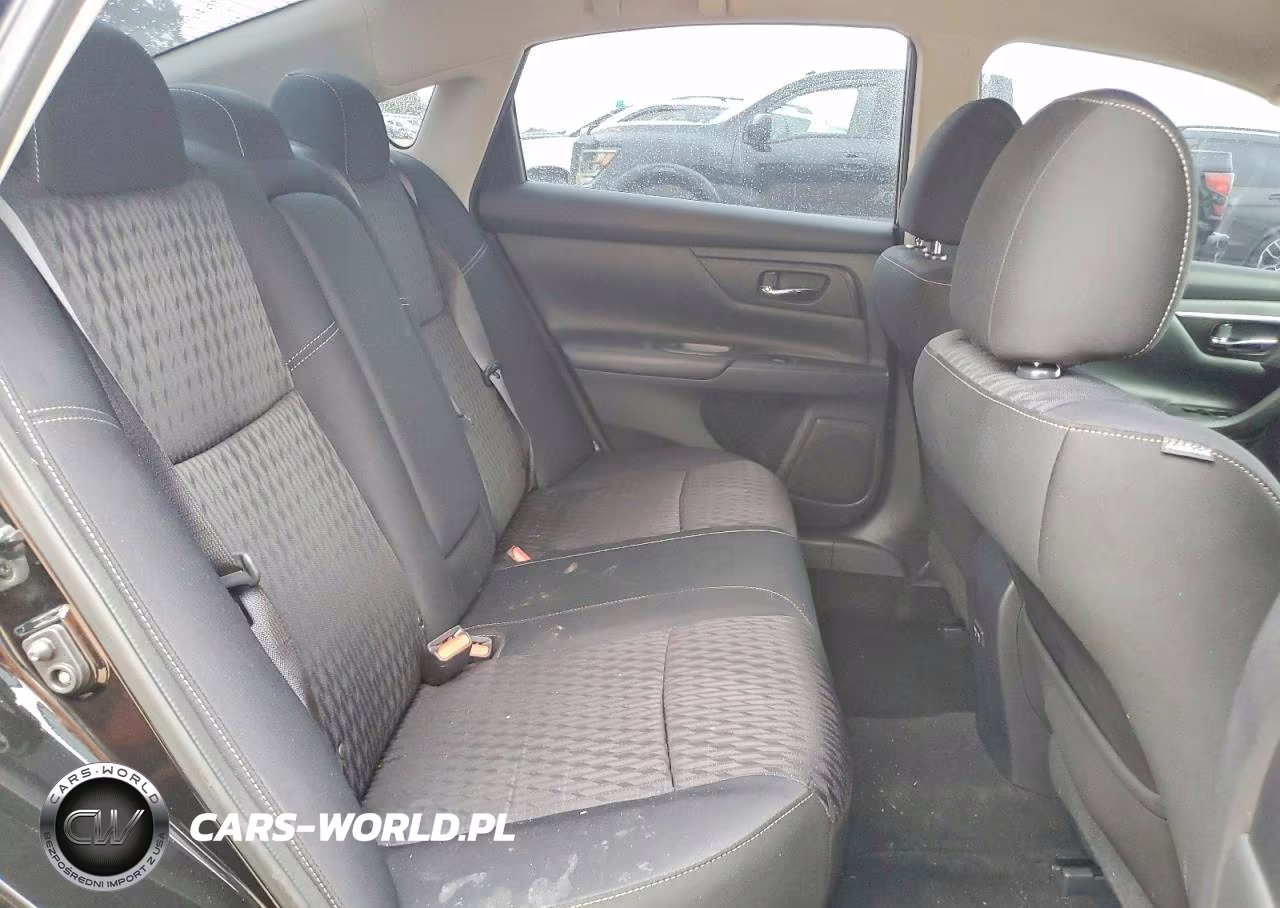2018 Nissan Altima 2.5 S VIN:1N4AL3AP6JC219270 - 10