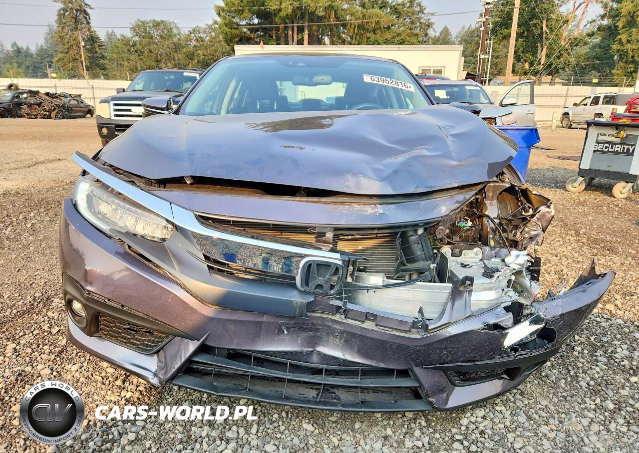 2018 Honda Civic Touring VIN:2HGFC1F98JH644535 - 5