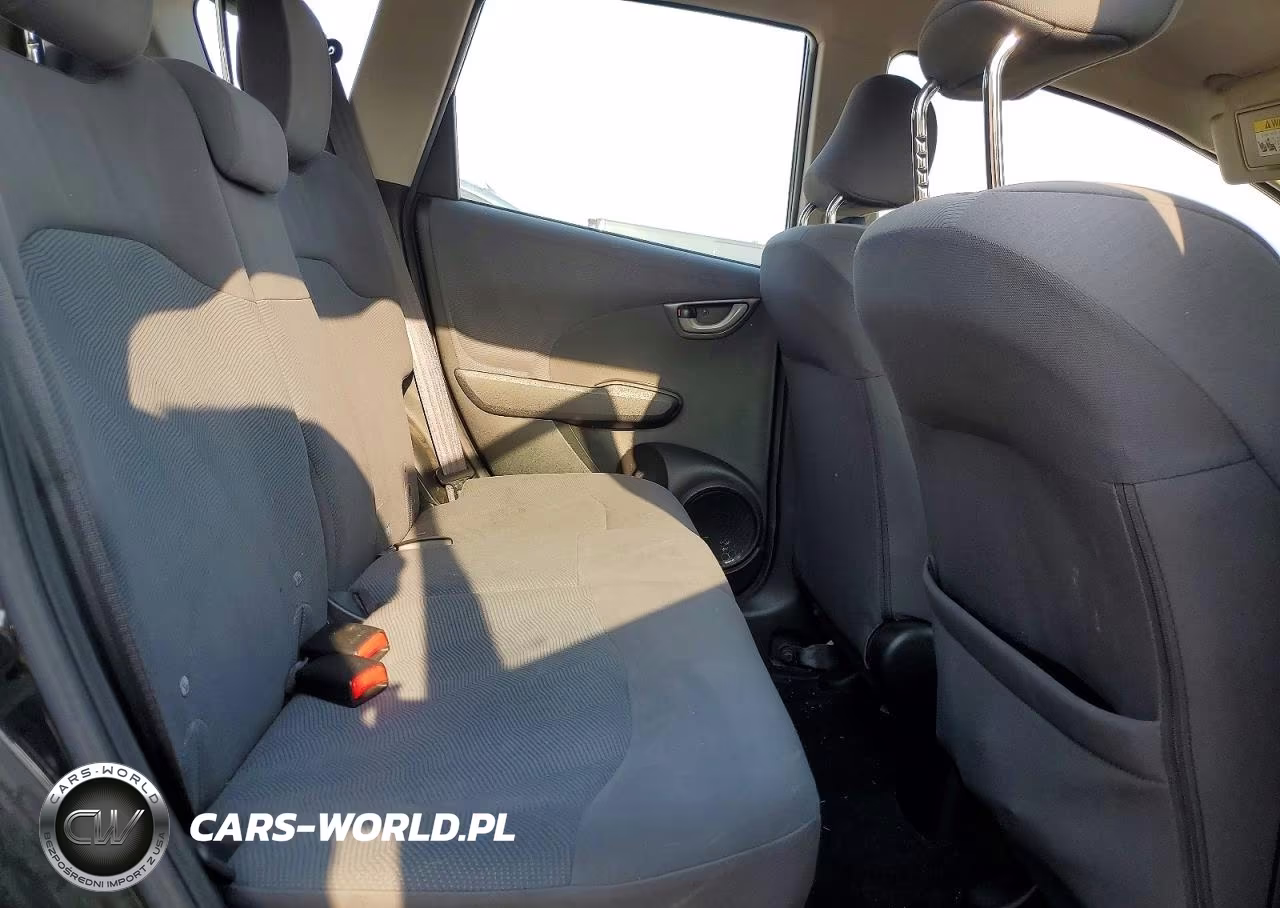 2013 Honda Fit VIN:JHMGE8H38DC050399 - 10