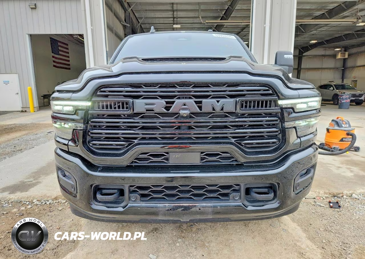2025 Ram 2500 Laramie VIN:3C6UR5FL0SG556742 - 5