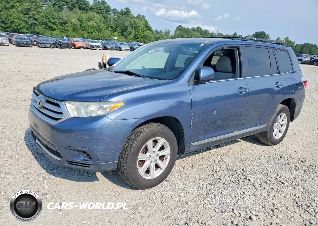 2013 Toyota Highlander Base – zdjęcie 1 z 13