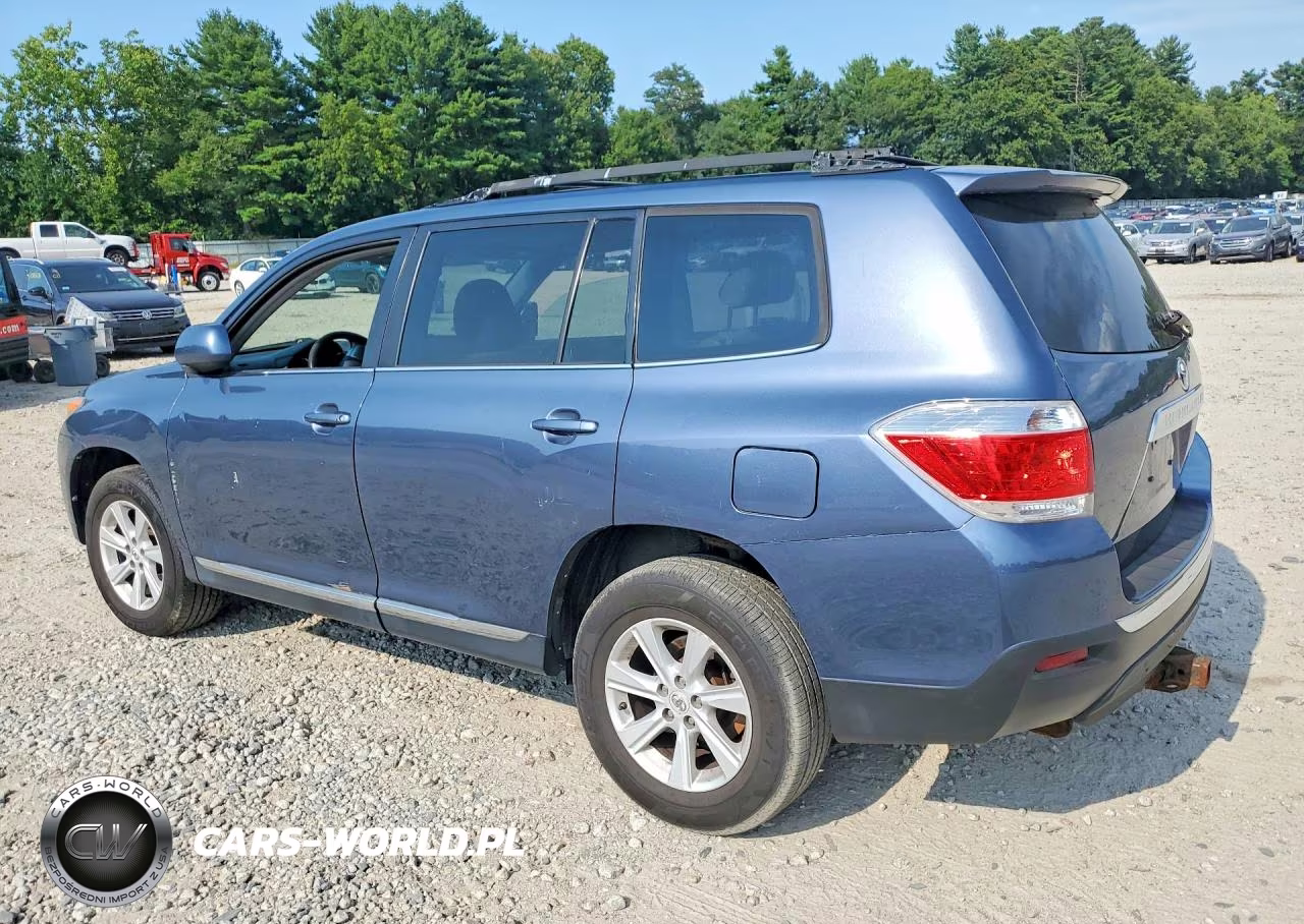 2013 Toyota Highlander Base VIN:5TDBK3EH0DS202875 - 2