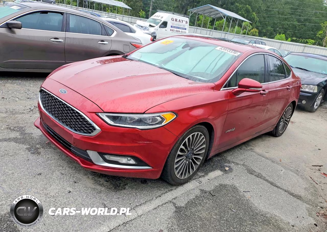 2017 Ford Fusion Titanium Hev – zdjęcie 1 z 12
