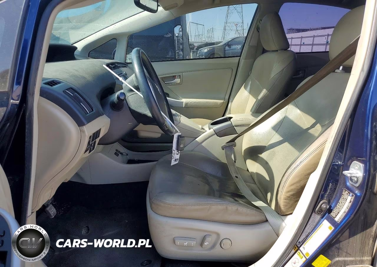 2012 Toyota Prius Four VIN:JTDKN3DU3C1547366 - 7