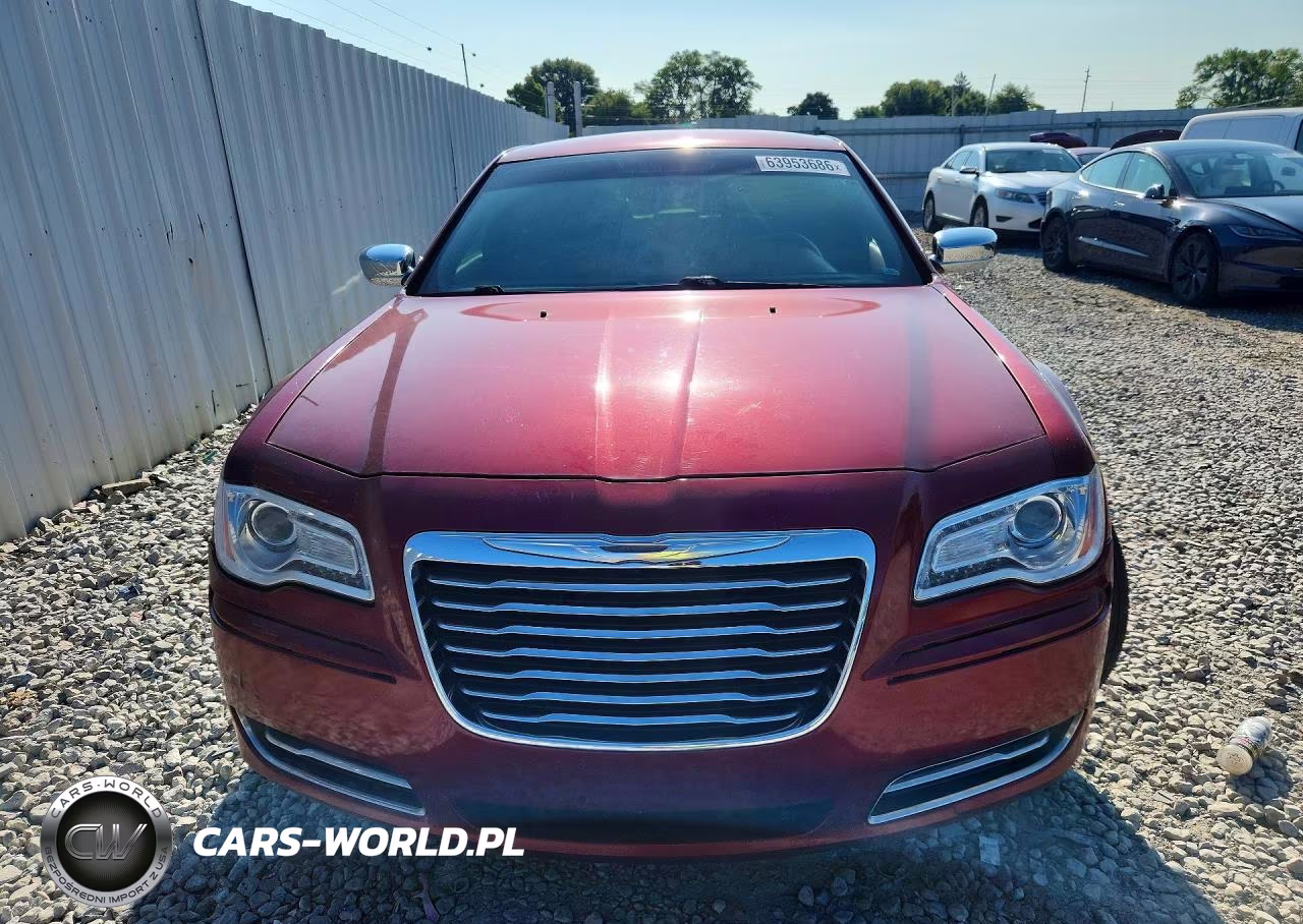 2013 Chrysler 300 VIN:2C3CCAAG2DH569301 - 5