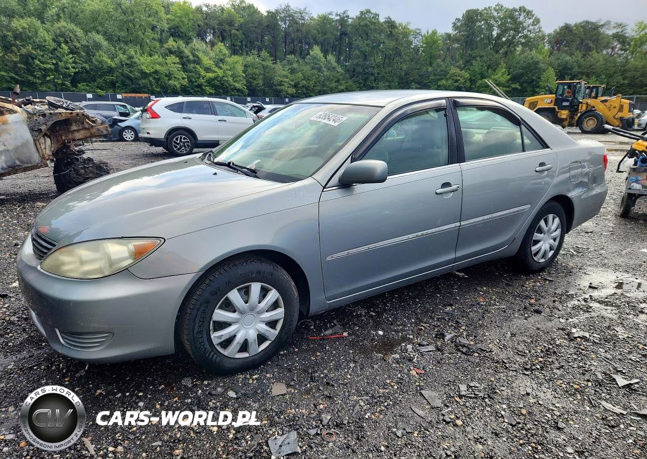 2005 Toyota Camry Le – zdjęcie 1 z 12