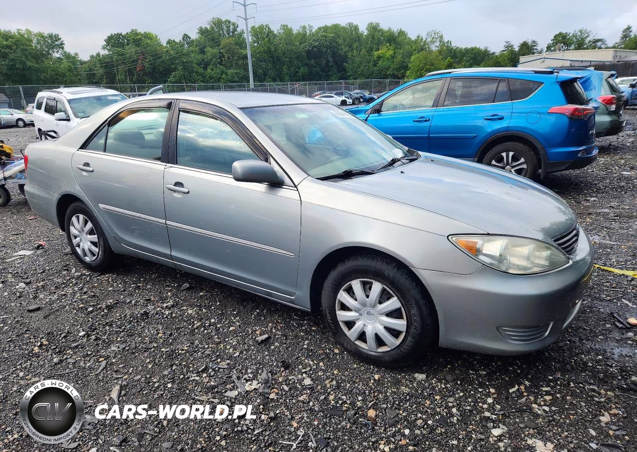 2005 Toyota Camry Le VIN:4T1BE32K85U590714 - 4