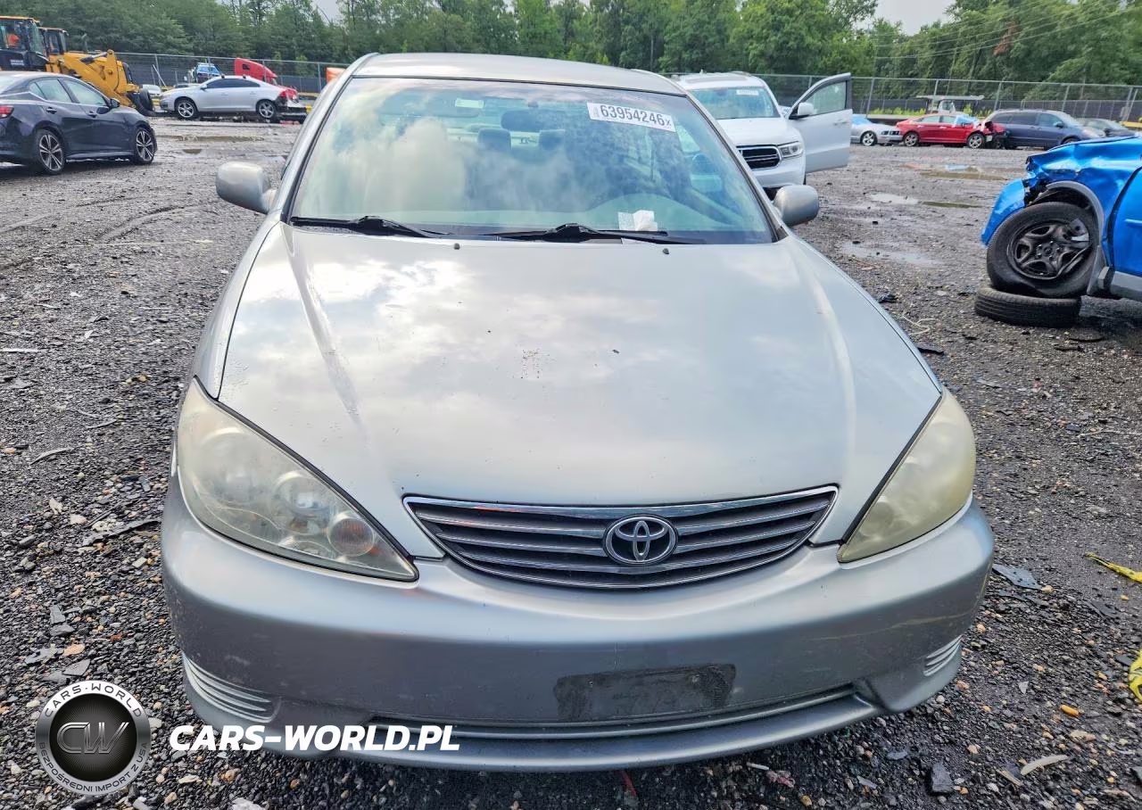 2005 Toyota Camry Le VIN:4T1BE32K85U590714 - 5