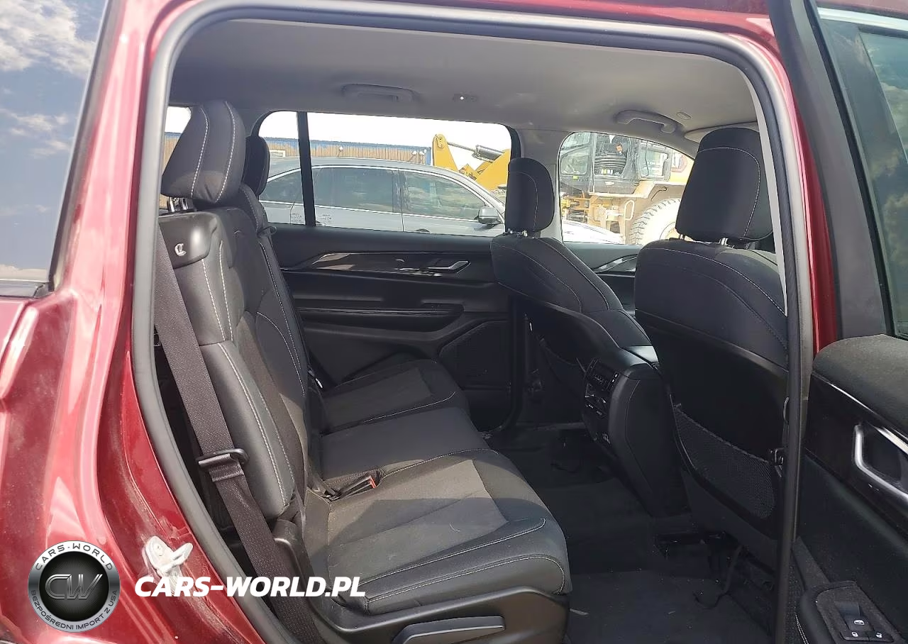 2023 Jeep Grand Cherokee L Laredo VIN:1C4RJKAG9P8805163 - 11