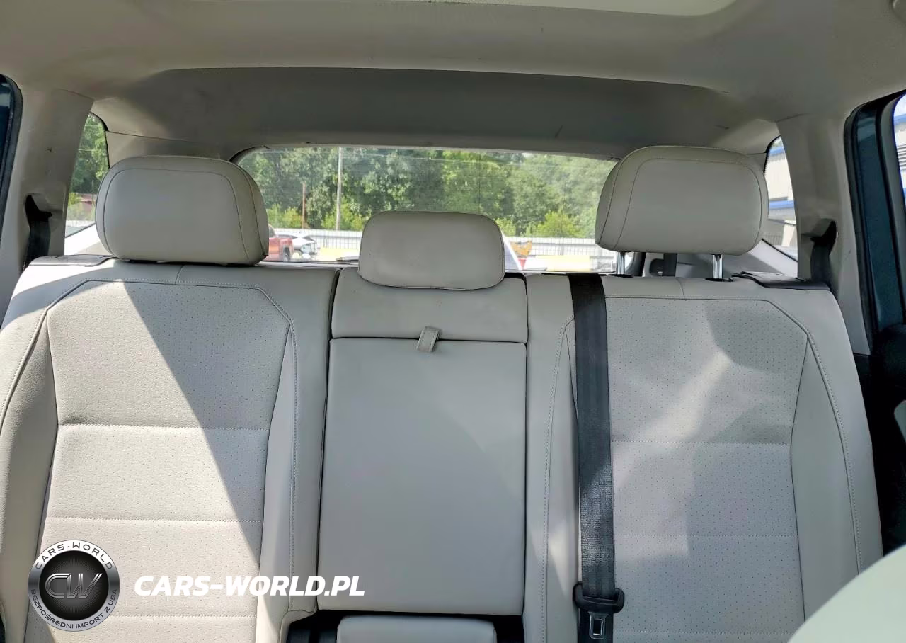 2018 Volkswagen Tiguan Se VIN:3VV3B7AX0JM103754 - 10