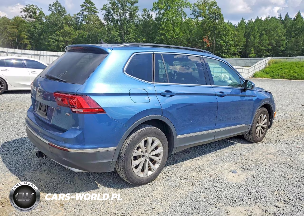 2018 Volkswagen Tiguan Se VIN:3VV3B7AX0JM103754 - 3