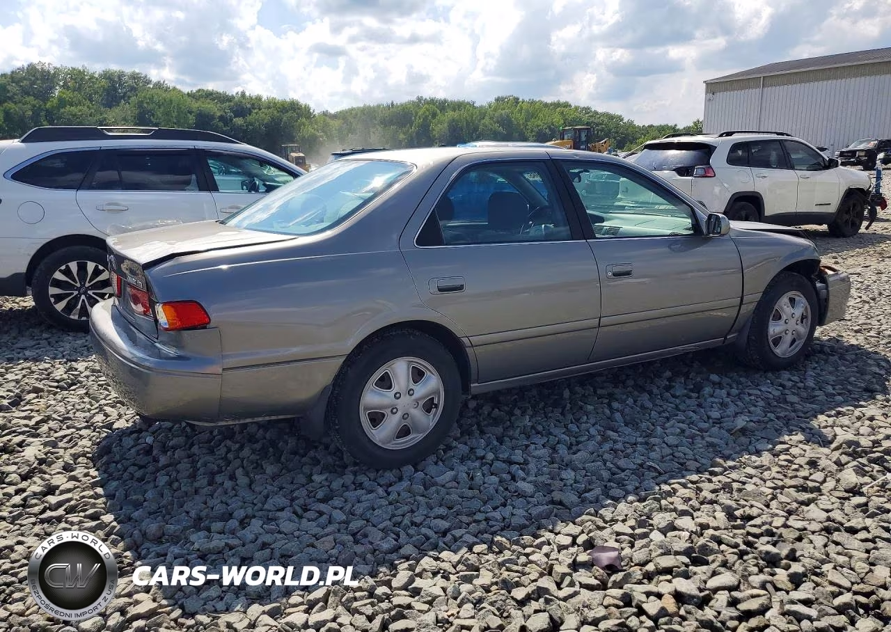 2001 Toyota Camry Le VIN:JT2BG22KX10546281 - 3