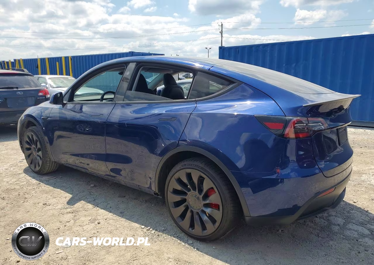 2023 Tesla Model Y VIN:7SAYGDEF7PF866070 - 2