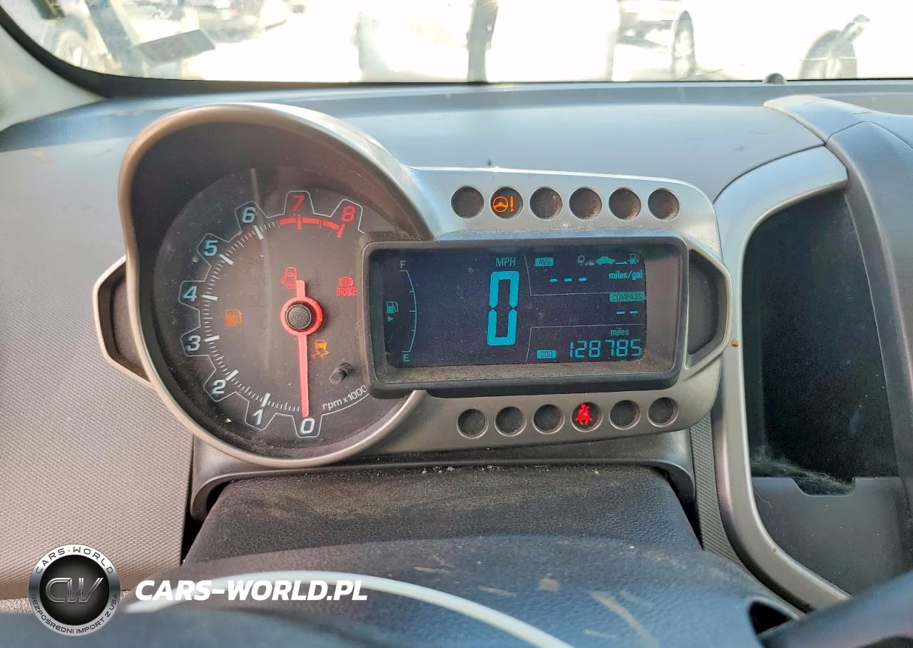 2015 Chevrolet Sonic Lt VIN:1G1JC6SH5F4120288 - 9
