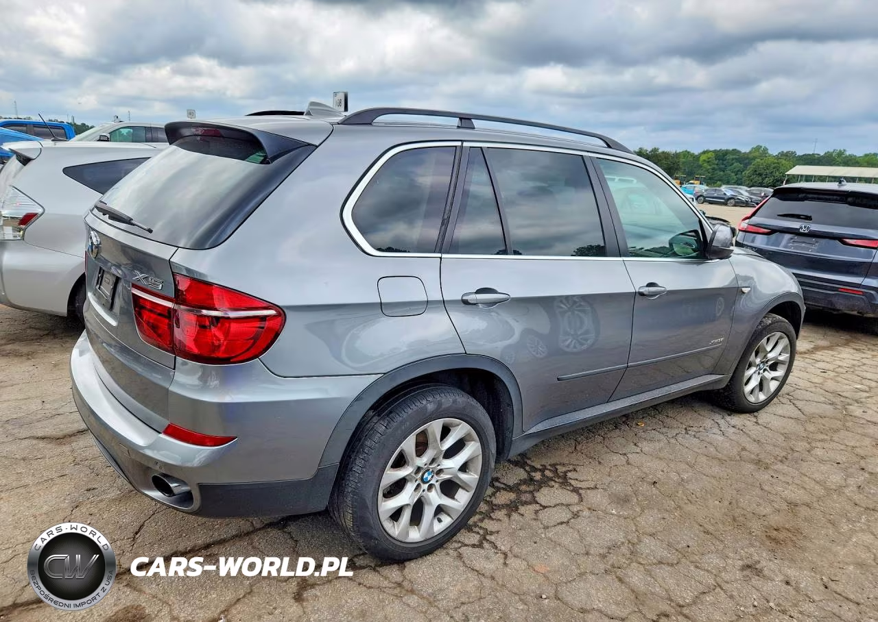 2013 BMW X5 xDrive35I VIN:5UXZV4C59D0B09765 - 3