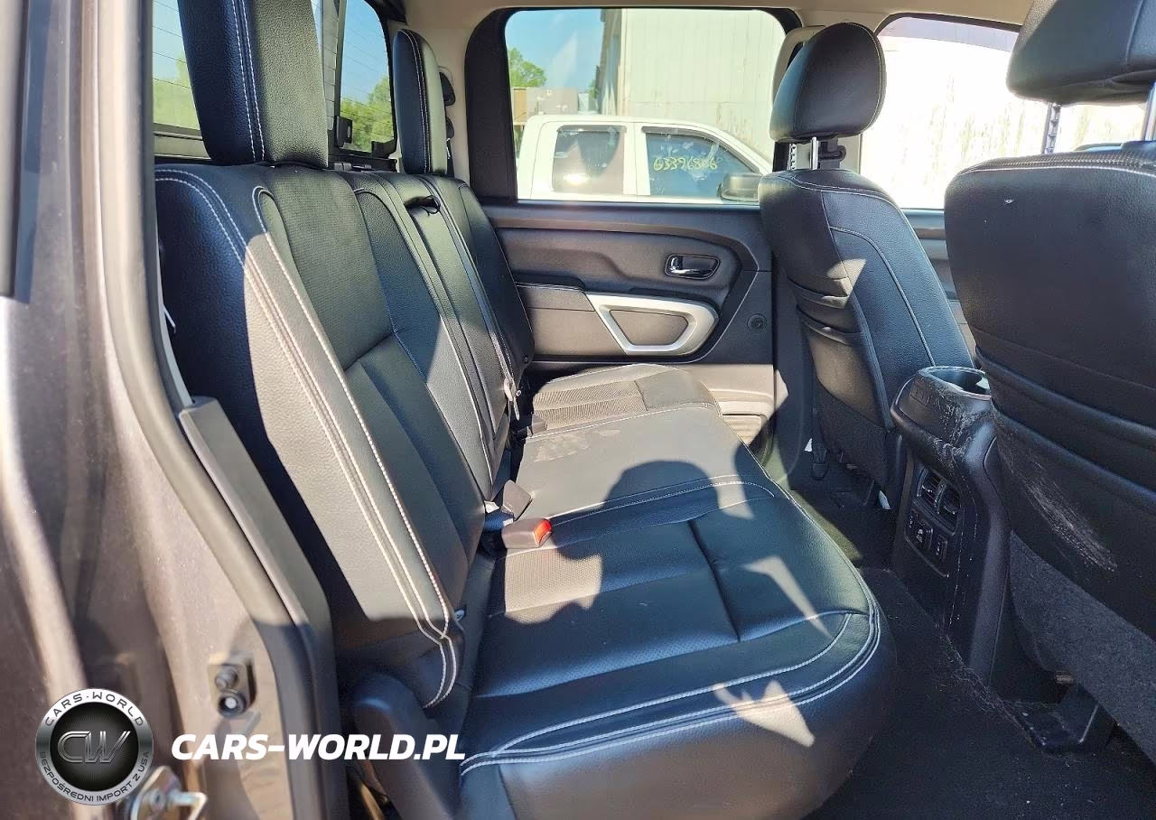 2018 Nissan Titan S VIN:1N6AA1E55JN530137 - 10
