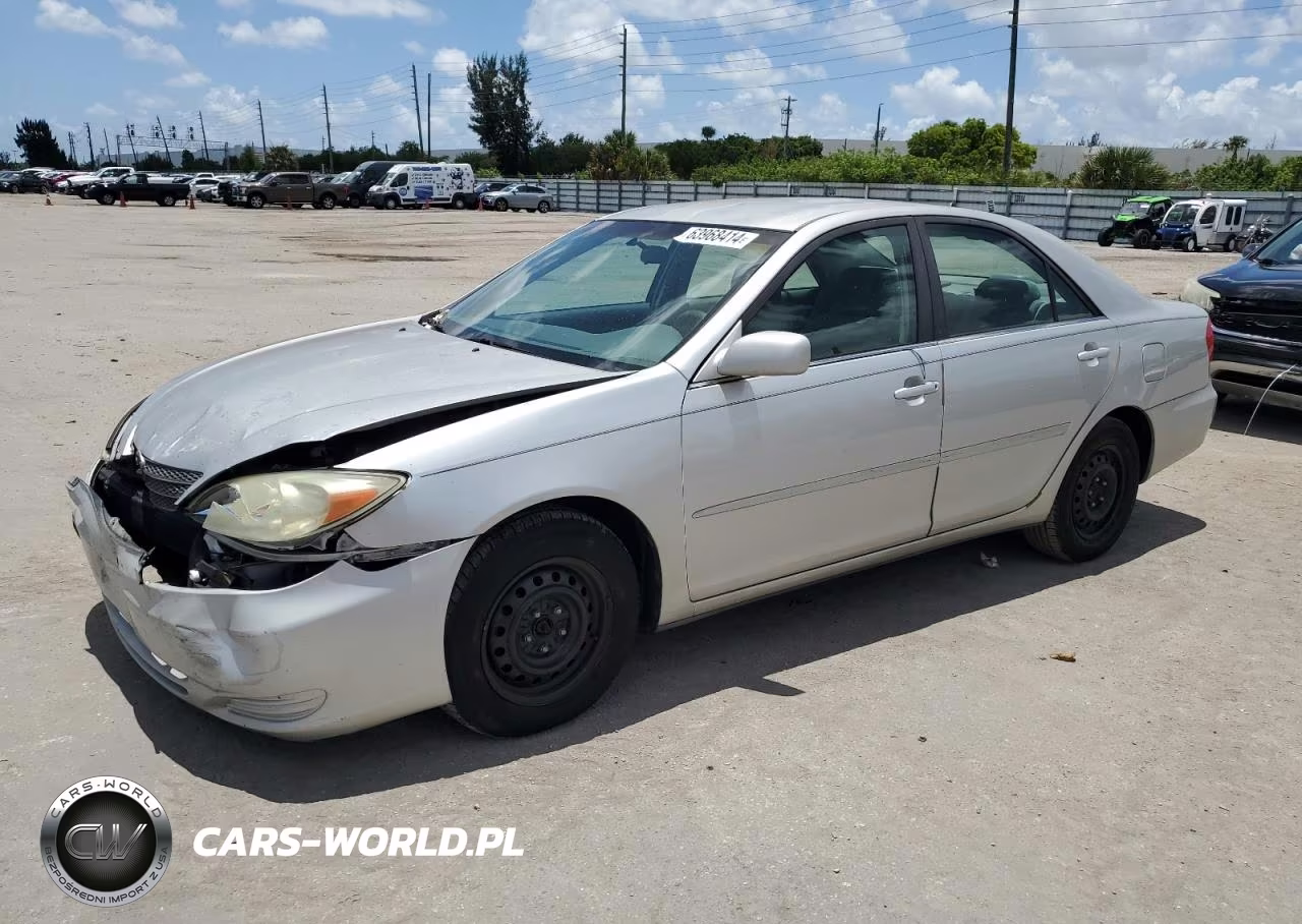 2004 Toyota Camry Le
