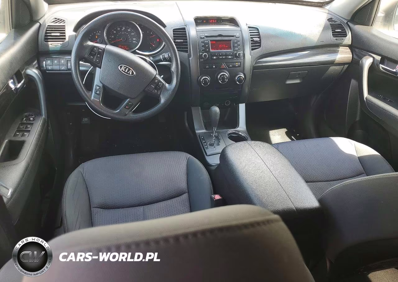 2012 Kia Sorento Lx VIN:5XYKTDA20CG226335 - 8