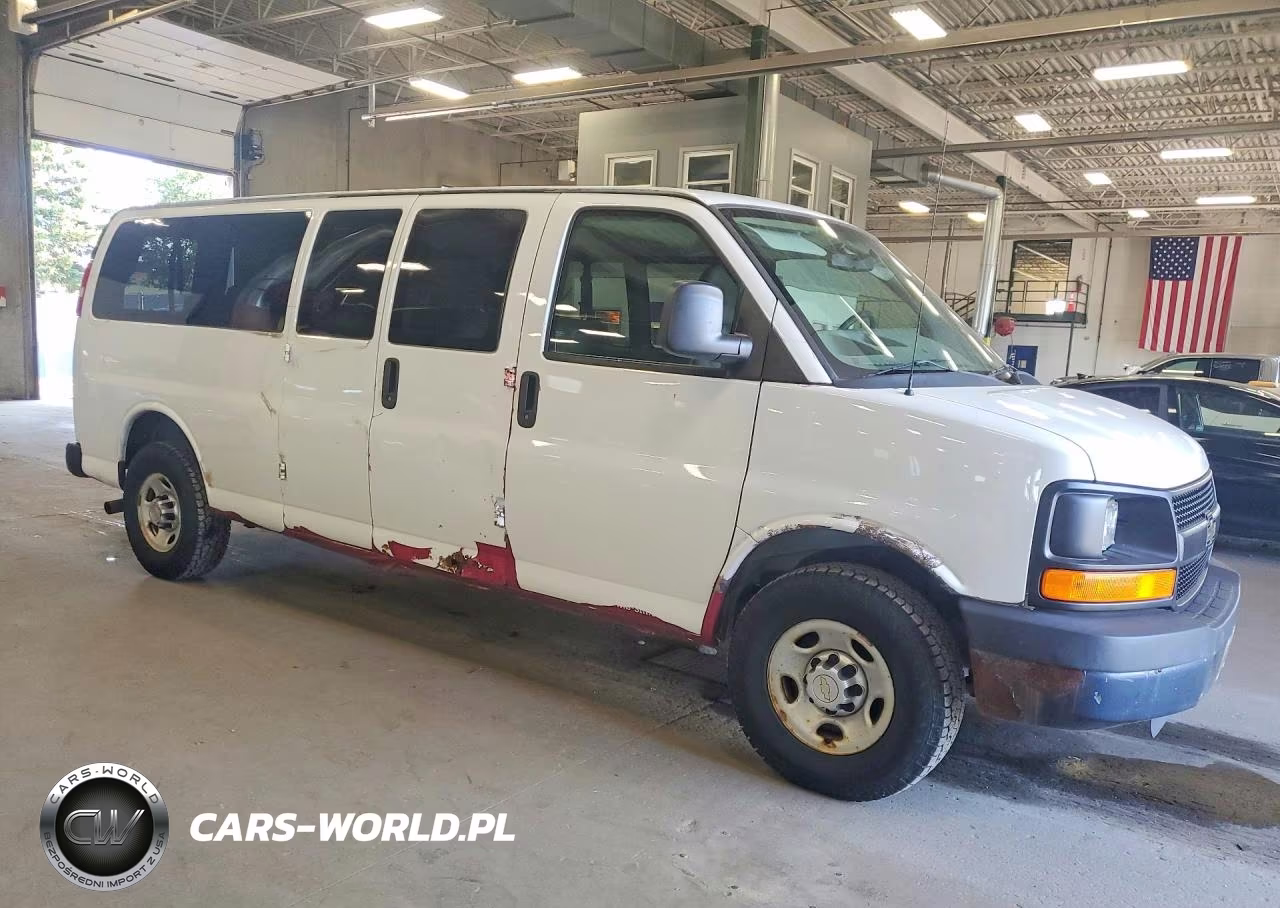 2011 Chevrolet Express G3500 Ls VIN:1GNZGZHG4B1101880 - 4