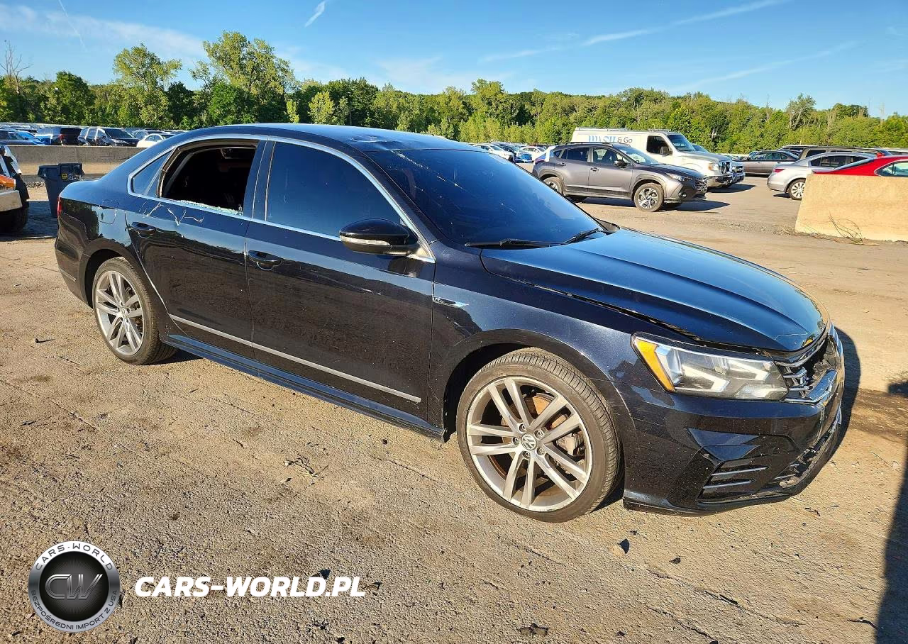 2017 Volkswagen Passat R-Line VIN:1VWDT7A38HC069648 - 4