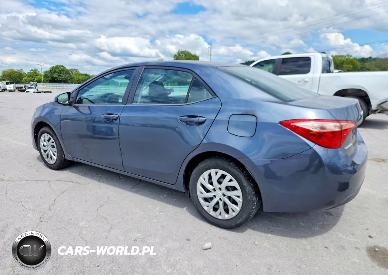 2017 Toyota Corolla Le VIN:5YFBURHE1HP664374 - 2