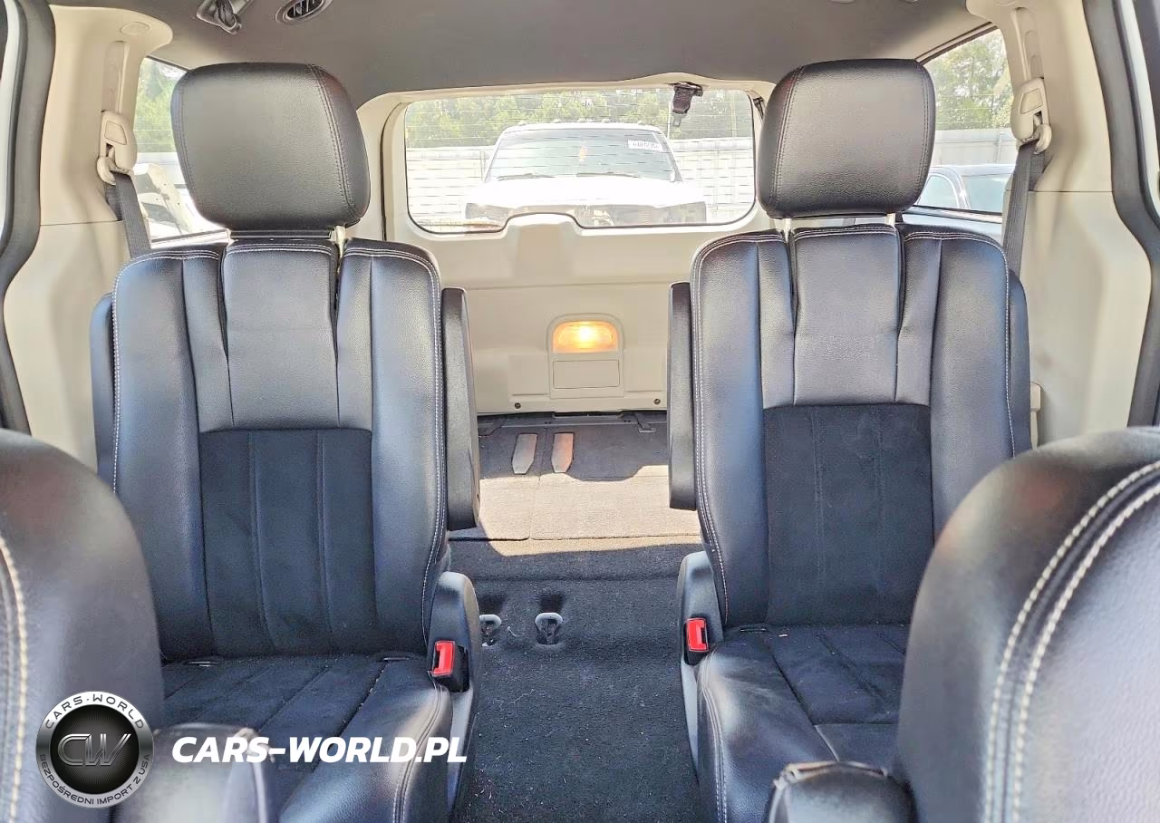 2018 Dodge Grand Caravan Sxt VIN:2C4RDGCG1JR361046 - 10