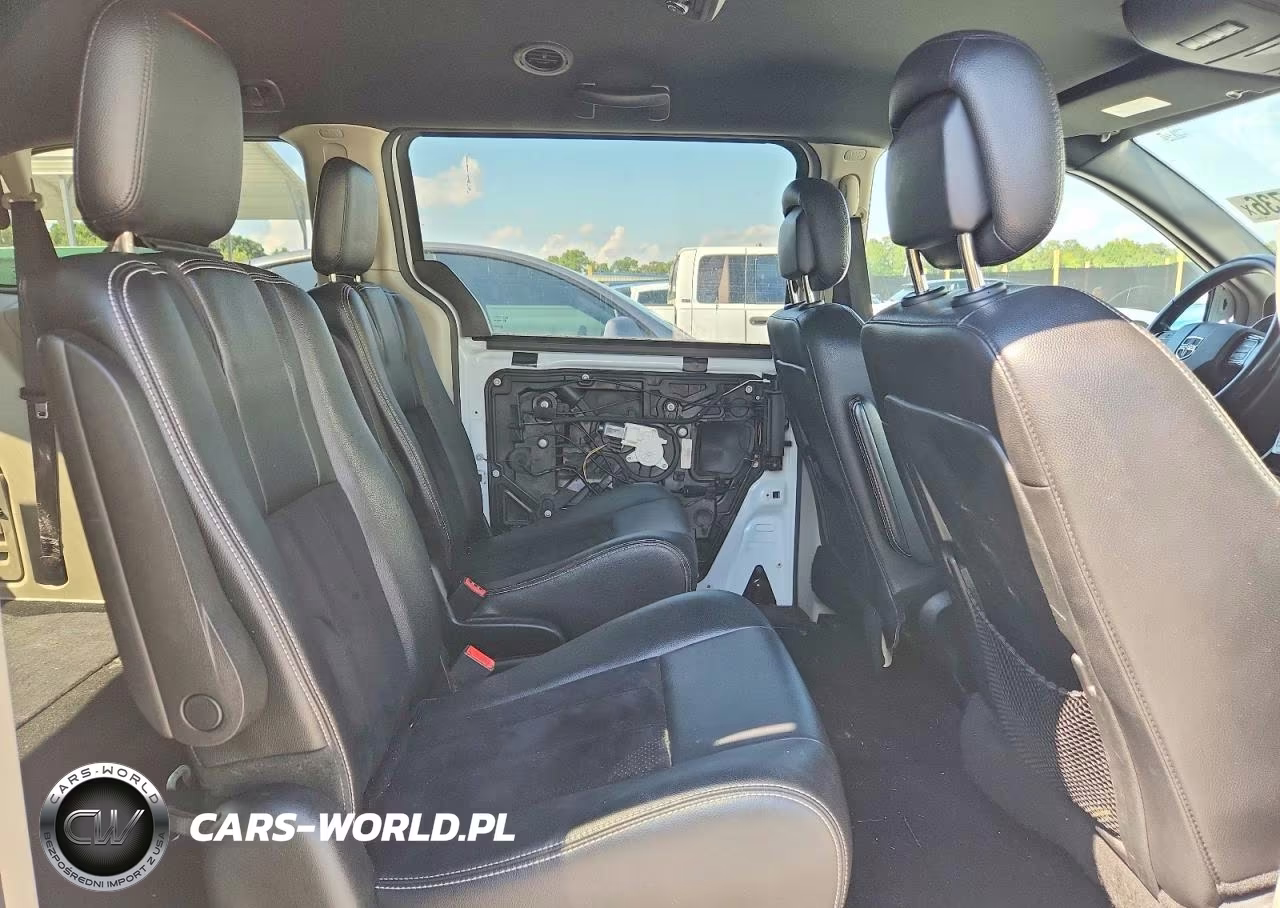 2018 Dodge Grand Caravan Sxt VIN:2C4RDGCG1JR361046 - 11
